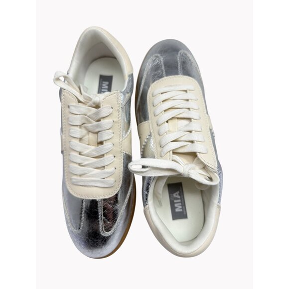 MIA girl Womens 6.5 Silver Metallic Lace Up Sneakers Cream Accents New - Picture 3 of 7